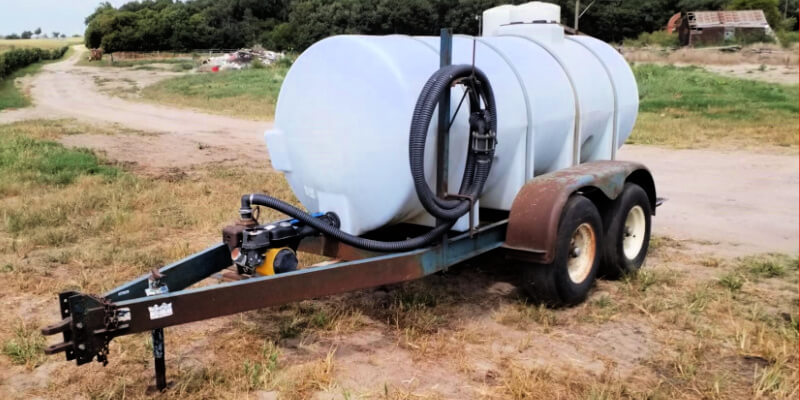 With a water tank on a trailer you can haul bulk water to your property much more inexpensively
