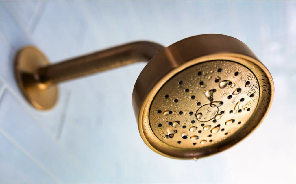 8 Unique Ways to Save Water in the Bathroom
